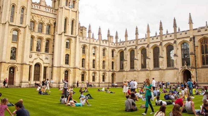 University of Oxford Clarendon Scholarships for International Students